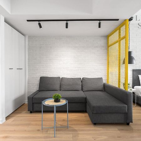 Nyma White Apartments, The Luxury Suites テッサロニキ エクステリア 写真