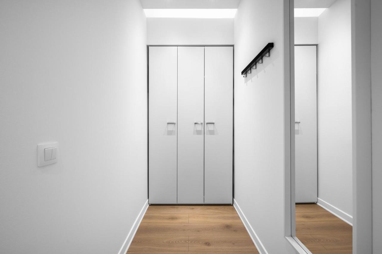Nyma White Apartments, The Luxury Suites テッサロニキ エクステリア 写真