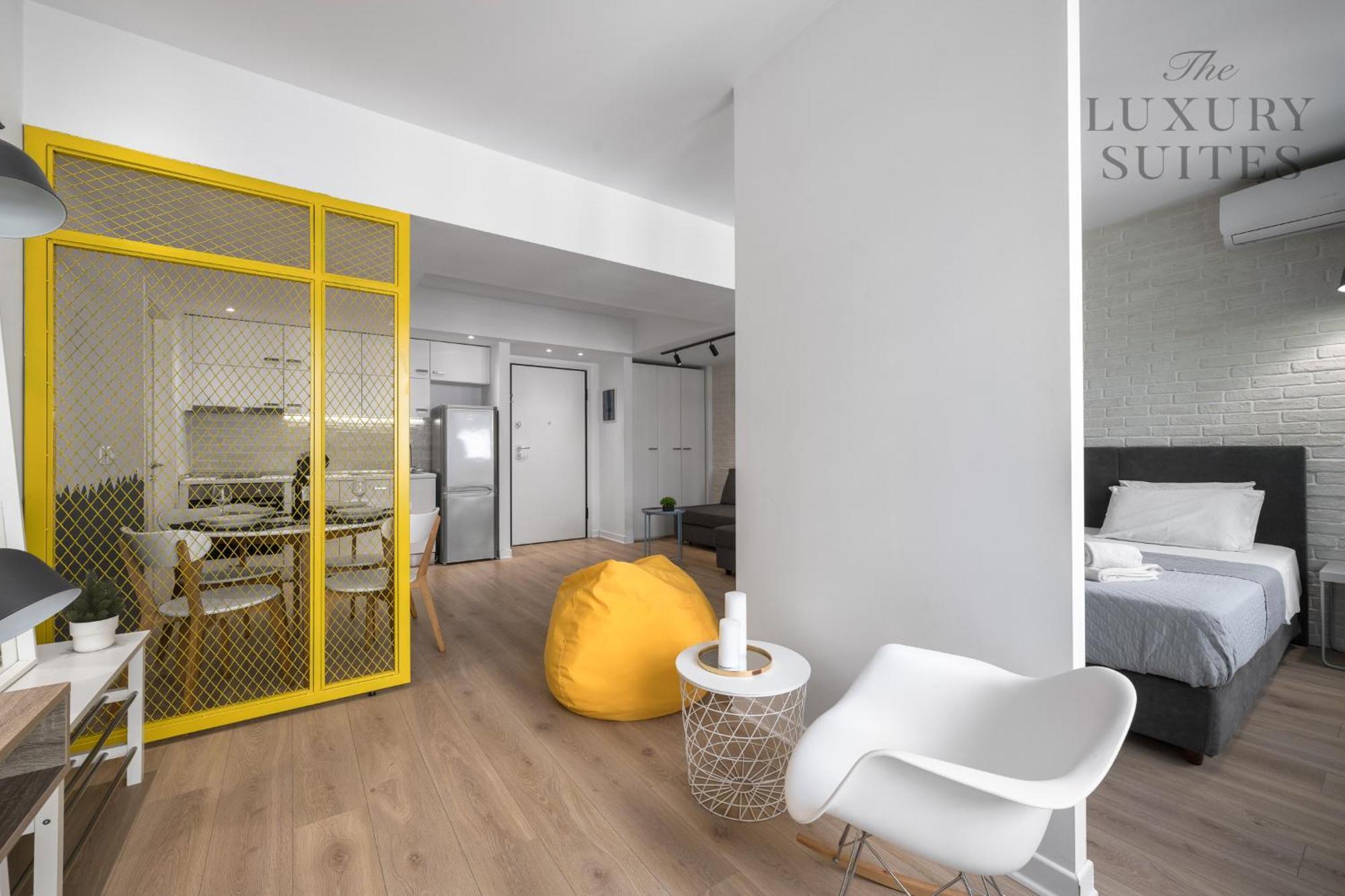 Nyma White Apartments, The Luxury Suites テッサロニキ エクステリア 写真