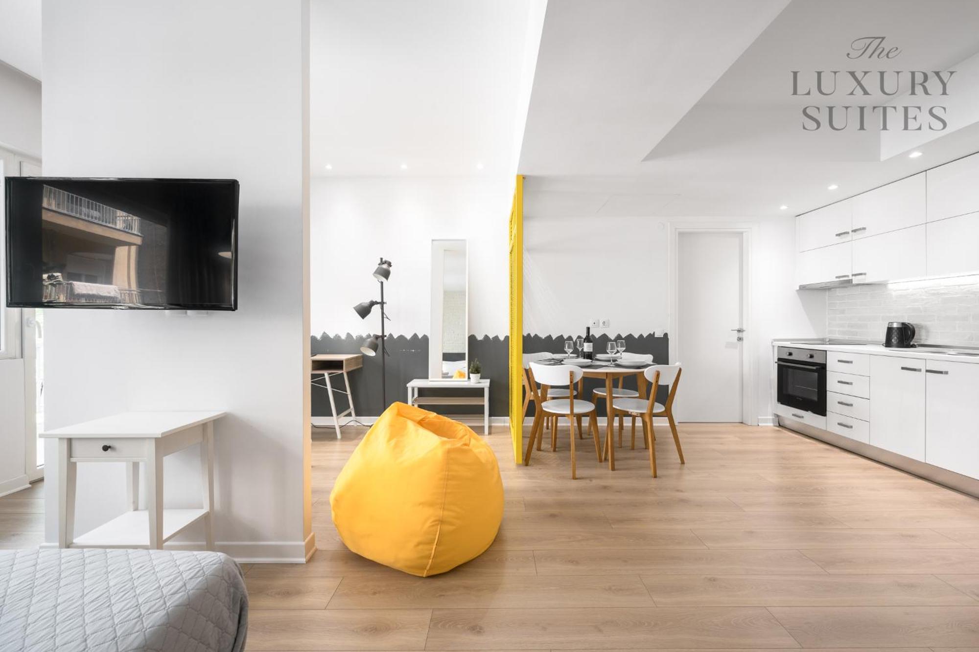 Nyma White Apartments, The Luxury Suites テッサロニキ エクステリア 写真